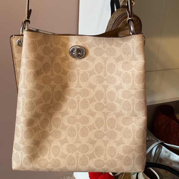 Coach Charlie Bucket shoulder Bag In Signature Canvas - Picture 14 of 17